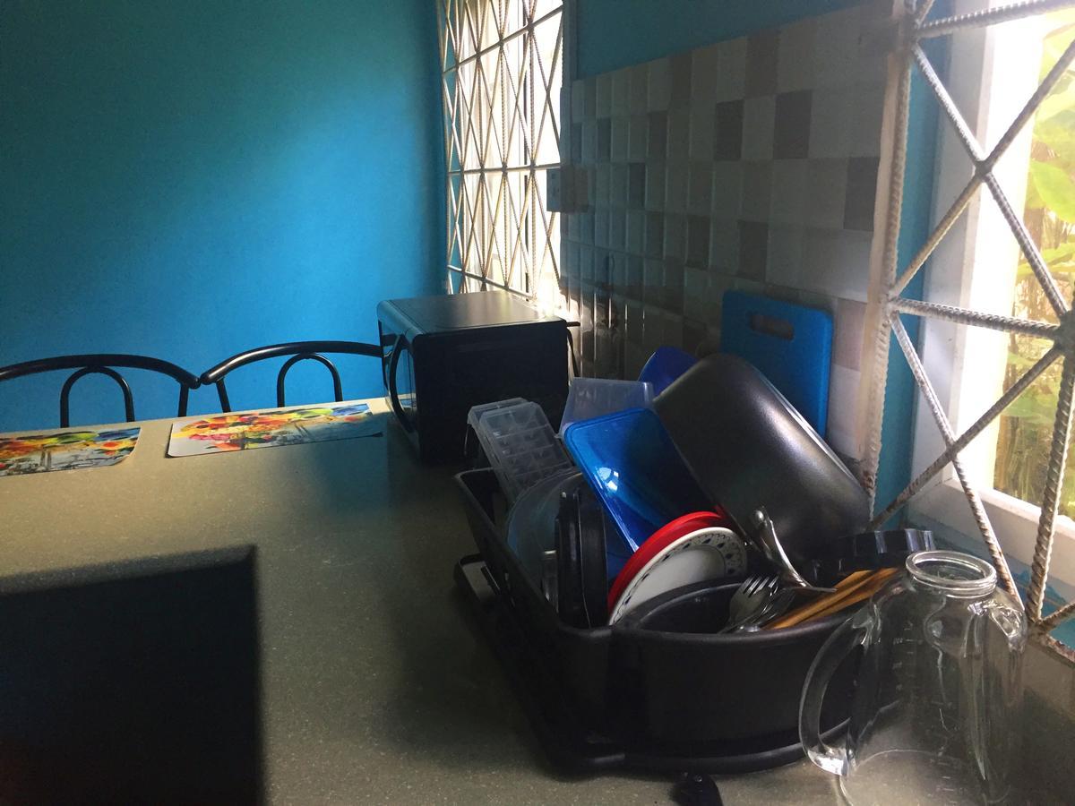 Yaad Hostel 몬테고 베이 외부 사진