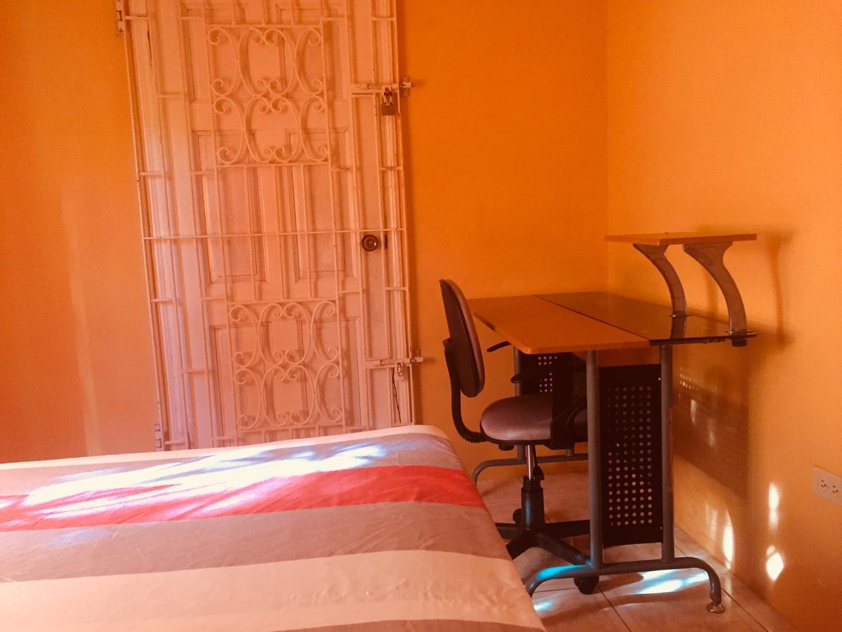 Yaad Hostel 몬테고 베이 외부 사진